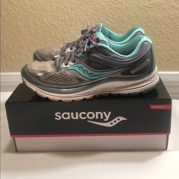 Saucony Shoes - 🏃🏻‍♀️ Running Shoes 🏃🏻‍♀️